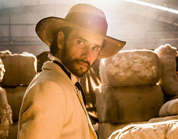 Rodrigo Santoro volta a atuar na TV brasileira. Veja trajetória do ator